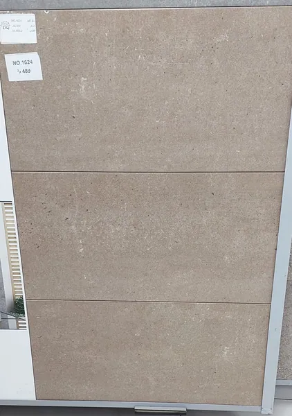 חיפוי קרמיקה ספרדית ⁦30×60⁩ 1624