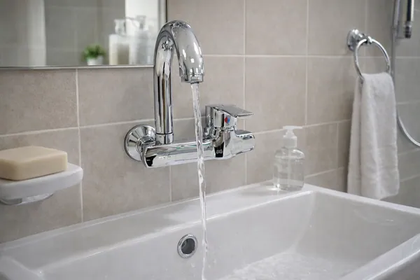 حنفيات حيط، خطين B619