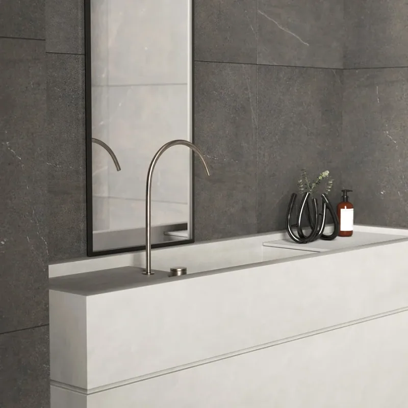 9511 Spanish porcelain 120×120, Gloss, Installed