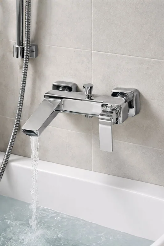 B633 اعمدة و أطقم دوش، بطاريات دوش, المنتج